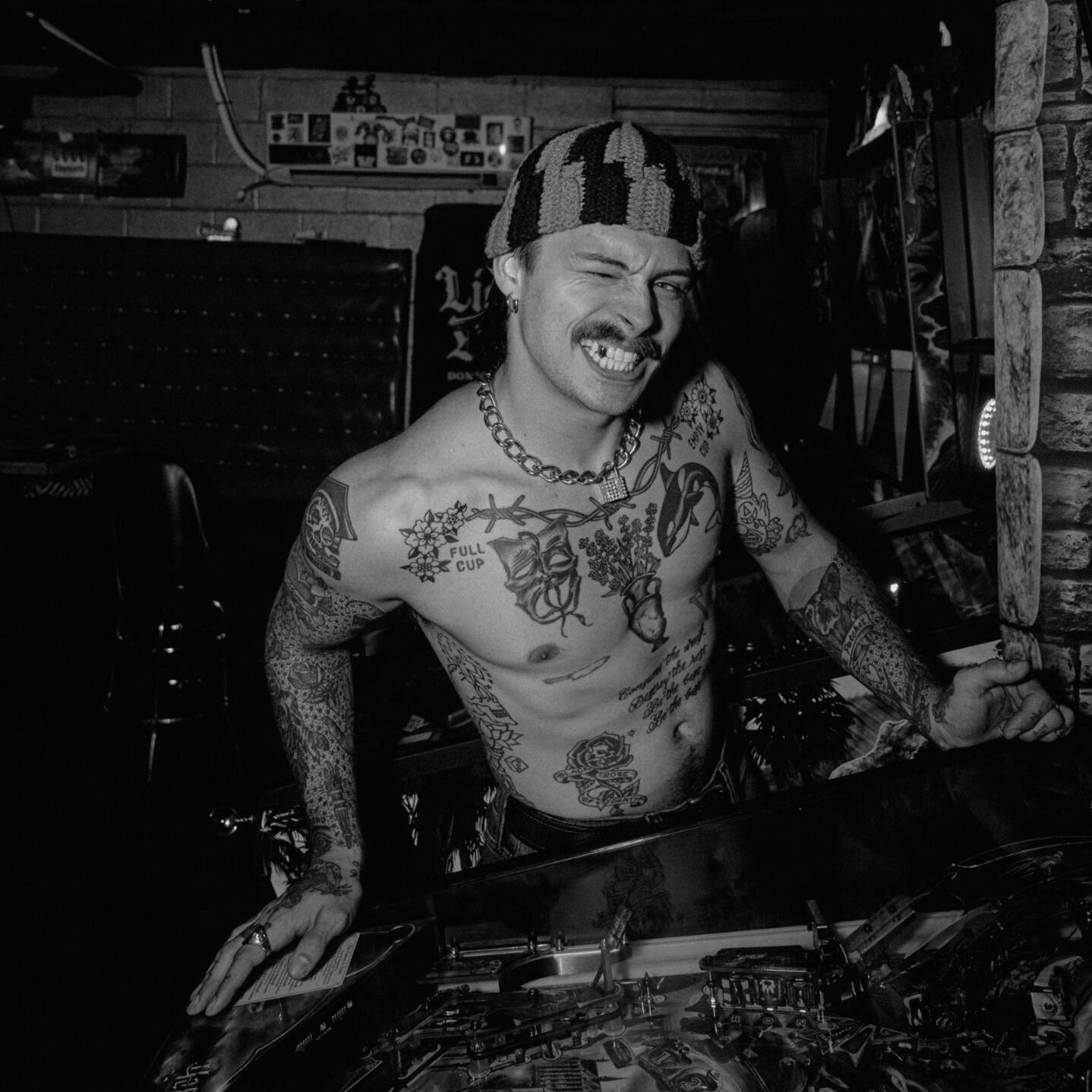 dj sunshine, tech house, edm djs, tech house producer, house music, trending music, best dj